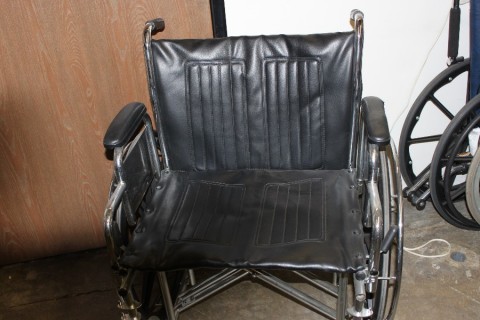 Used Wheel Chair Drive 22" Black